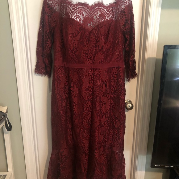 City Chic Estella Maxi Dress -Ruby - Picture 3 of 3